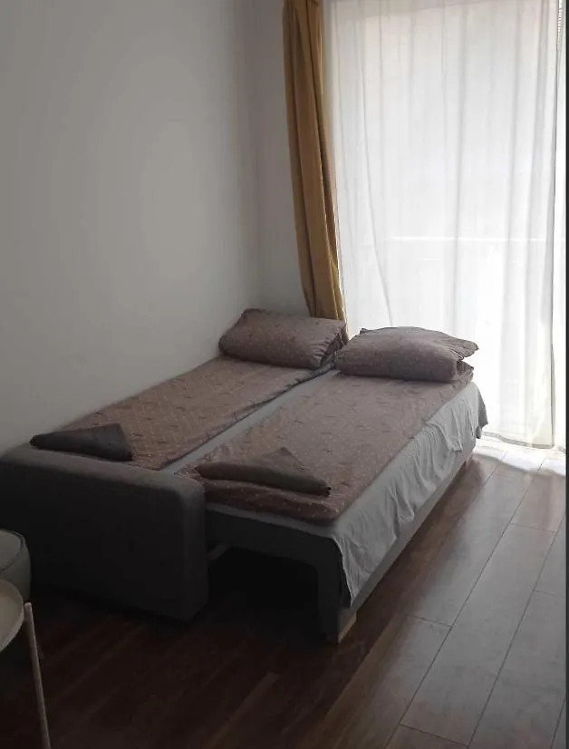 Appartamento Sunny 2Br With Balcony At Szoevetseg Street Budapest